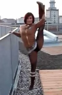 2012 Schlangenfrau Magdalena Stoilova Video for Contorsion.com in pantyhose at Home in Berlin