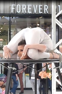 2016 Schlangenfrau Magdalena Stoilova Contortion Show, Ruhrpark Bochunm
